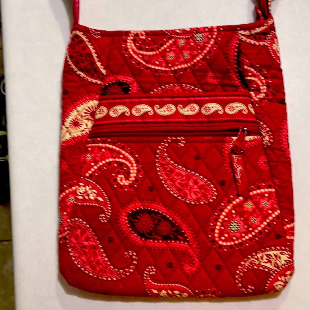 Vera Bradley’s messenger purse
